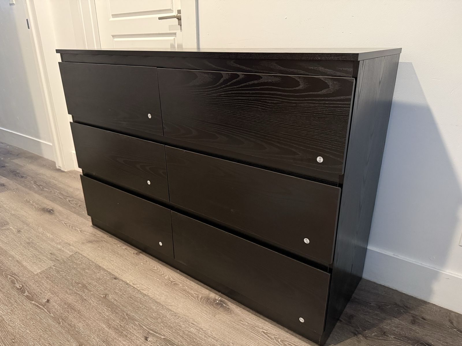 Brand New Modern Black 6 Drawer Dresser