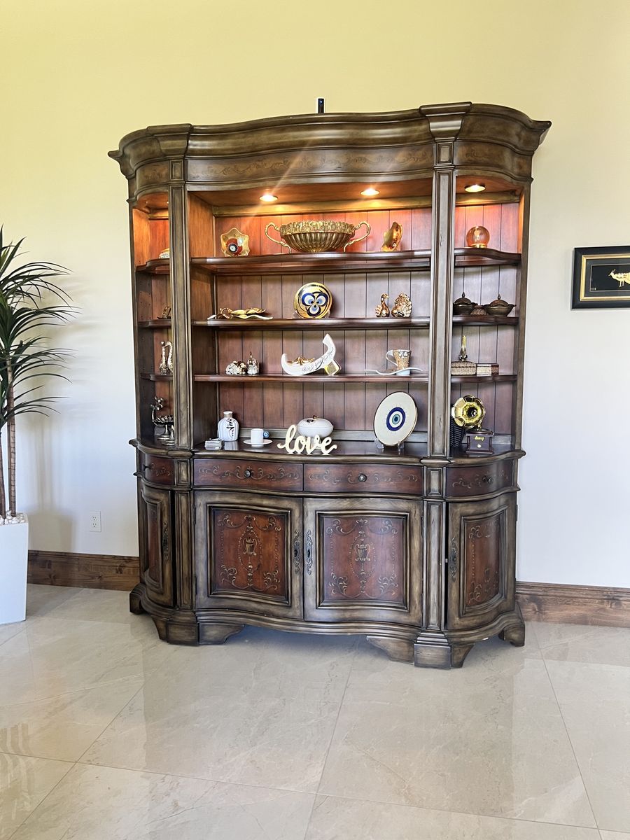 Gorgeous Old World Buffet