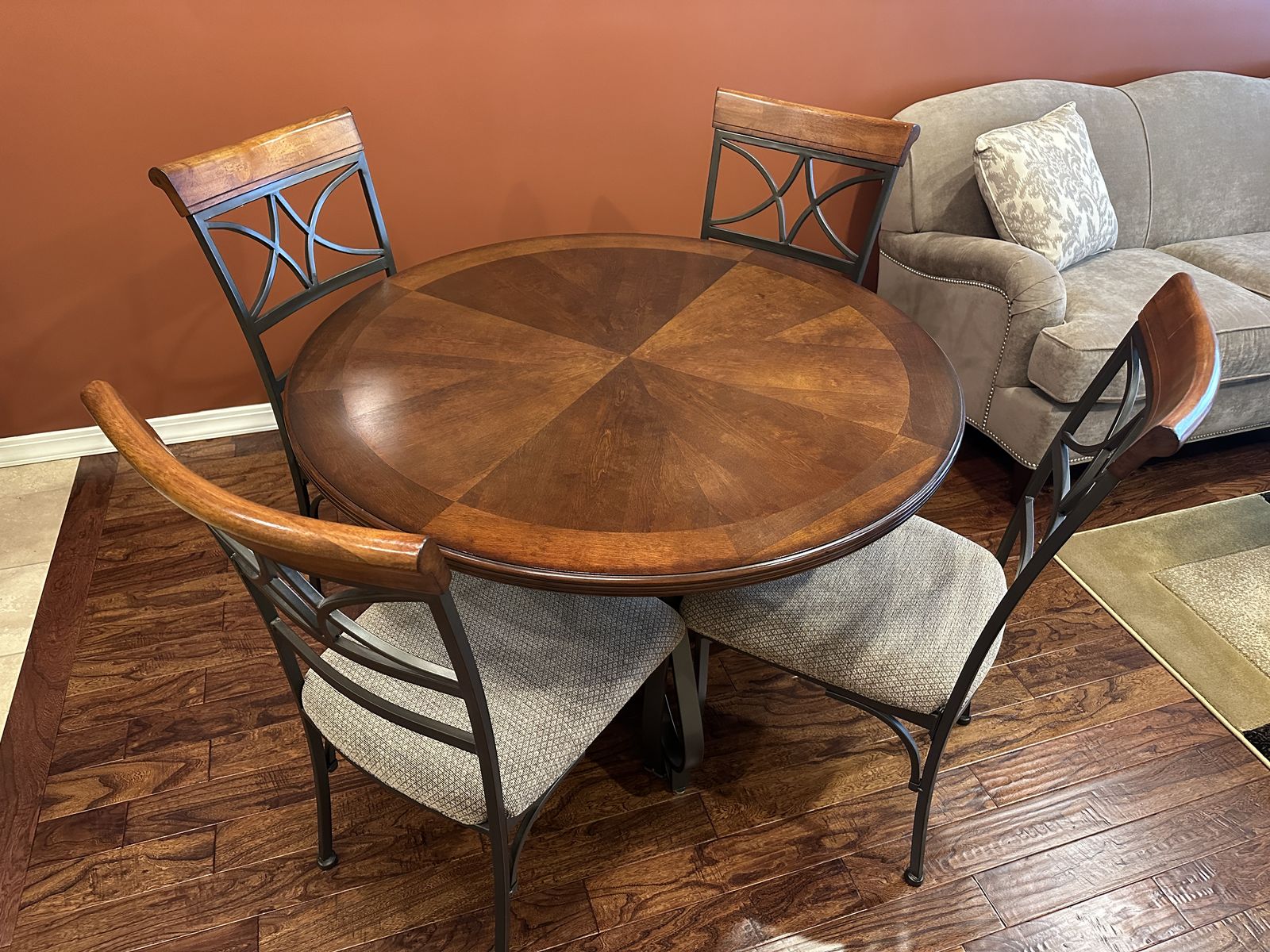 Dining Room Chairs with Barstool