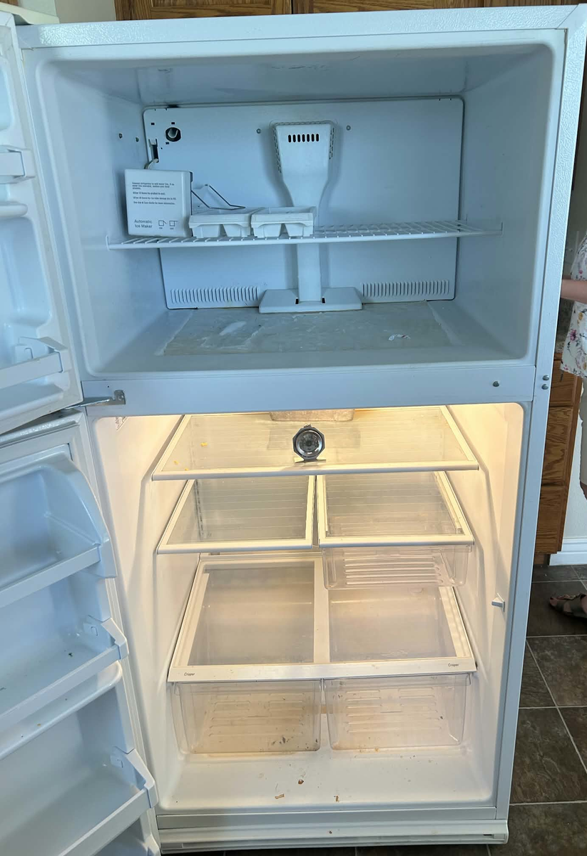 Roper Whirlpool Top-Freezer Refrigerator