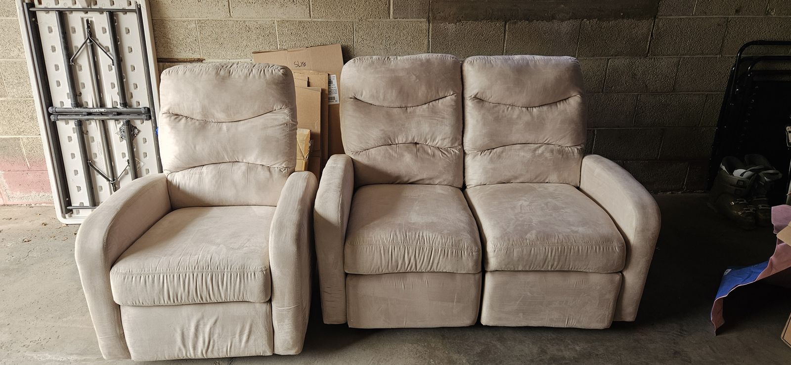 Comfortable 3-Piece Reclining Sofa, Loveseat and Chair