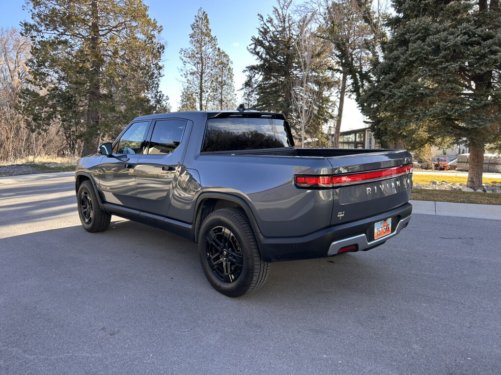 2023 Rivian R1T Adventure