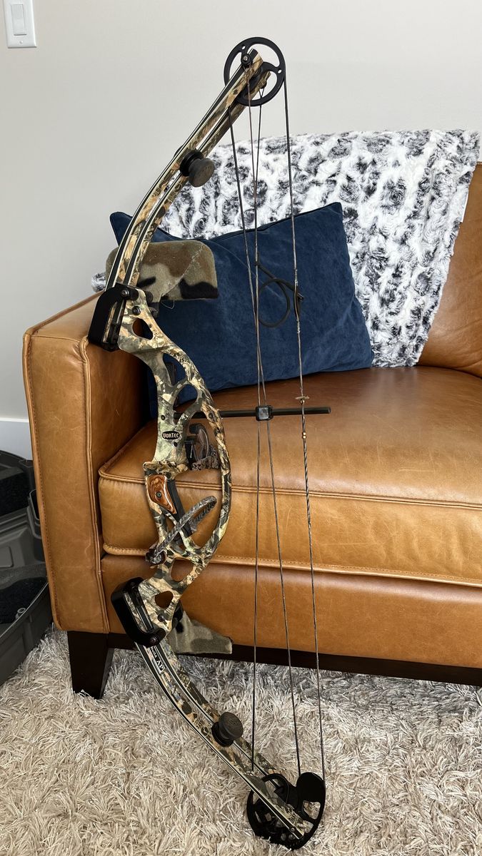 Hoyt XT-2000 Bow