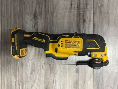 Dewalt DCS354 Multi-tool