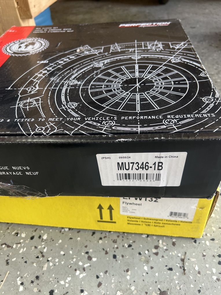 Ford 300 Clutch Kit MU7346-1B