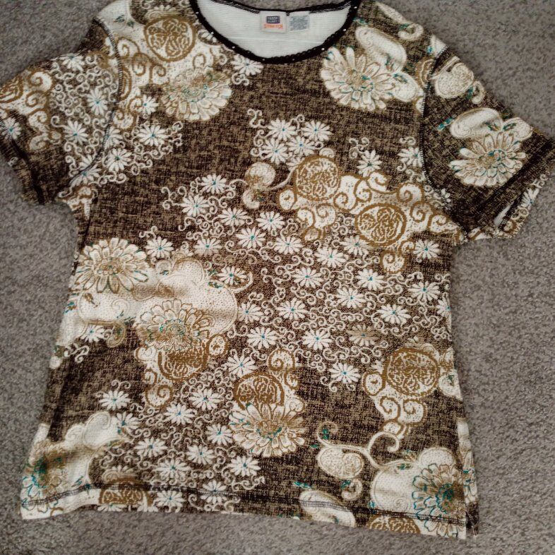 Floral Pattern T-Shirt