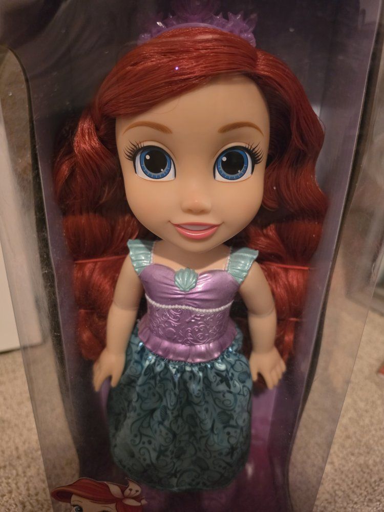 Disney Dolls Ariel and Belle