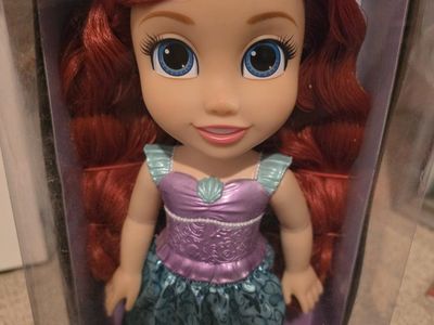 Disney Dolls Ariel and Belle