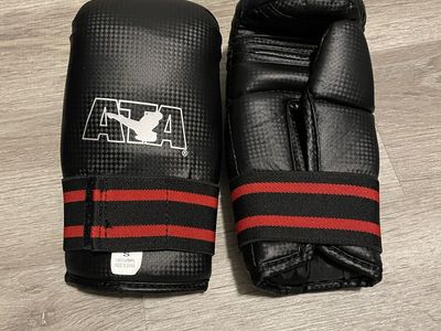 ATA Size Small Martial Arts Taekwondo Vinyl Gloves