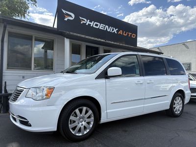 2016 Chrysler Town and Country Touring