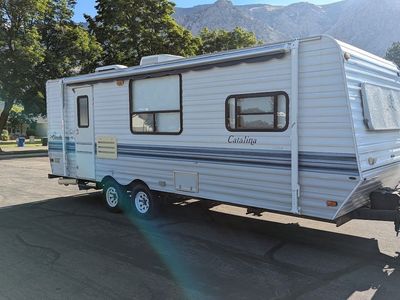 1995 Coachmen Catalina Lite – Ready for Adventure!