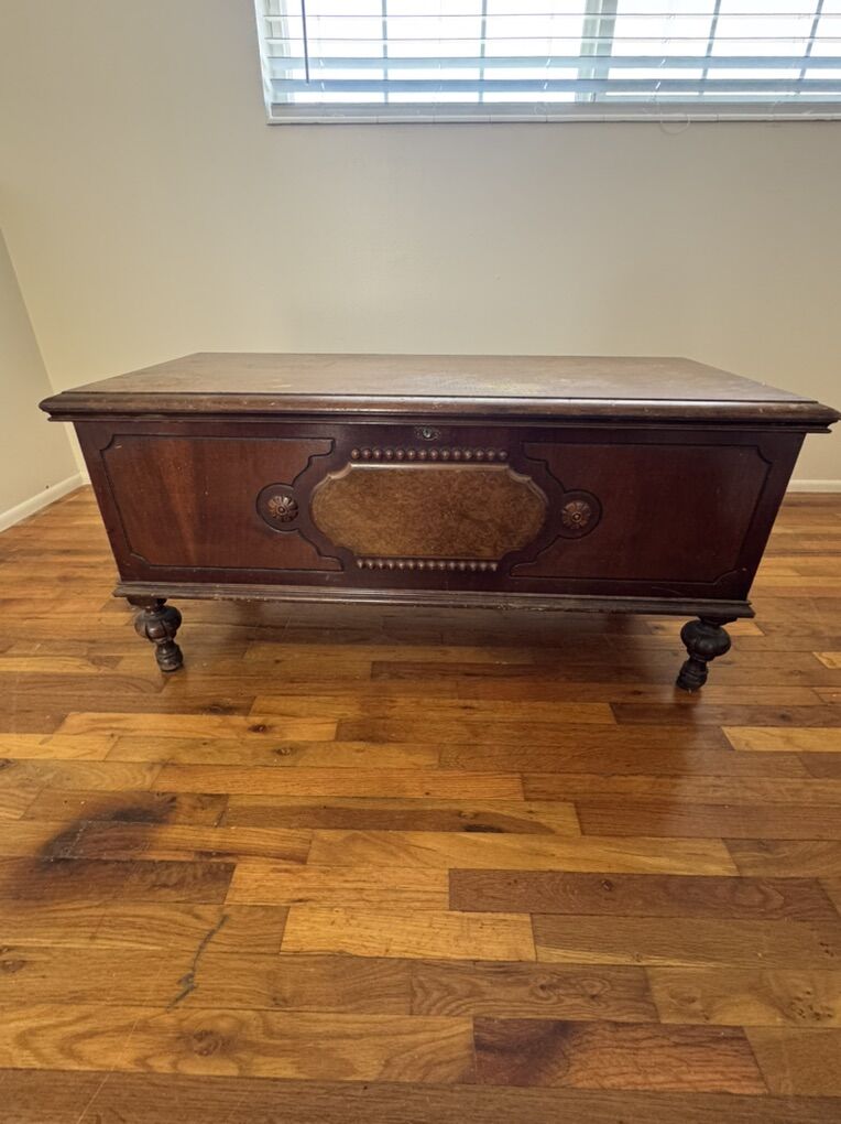 Antique Lane Cedar Hope Chest