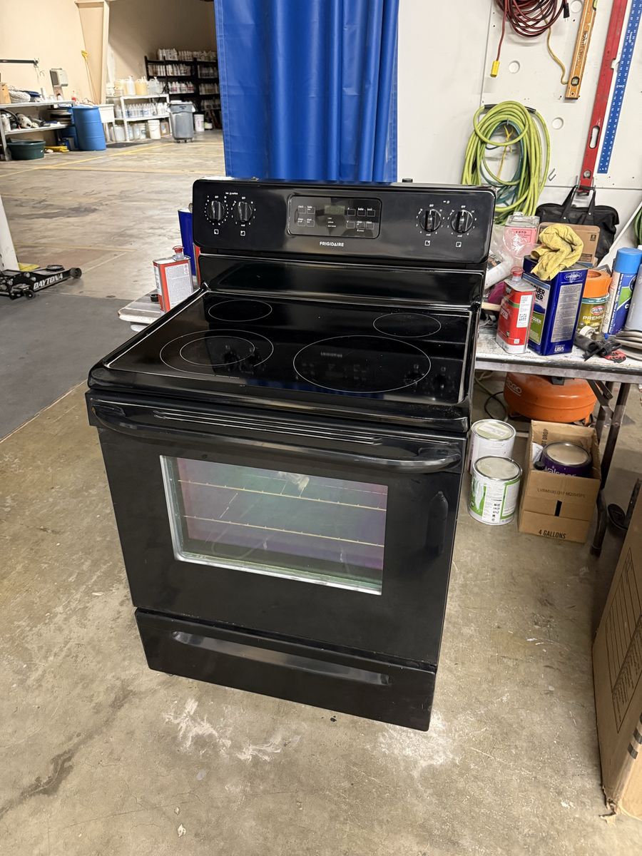 Black Frigidaire Range
