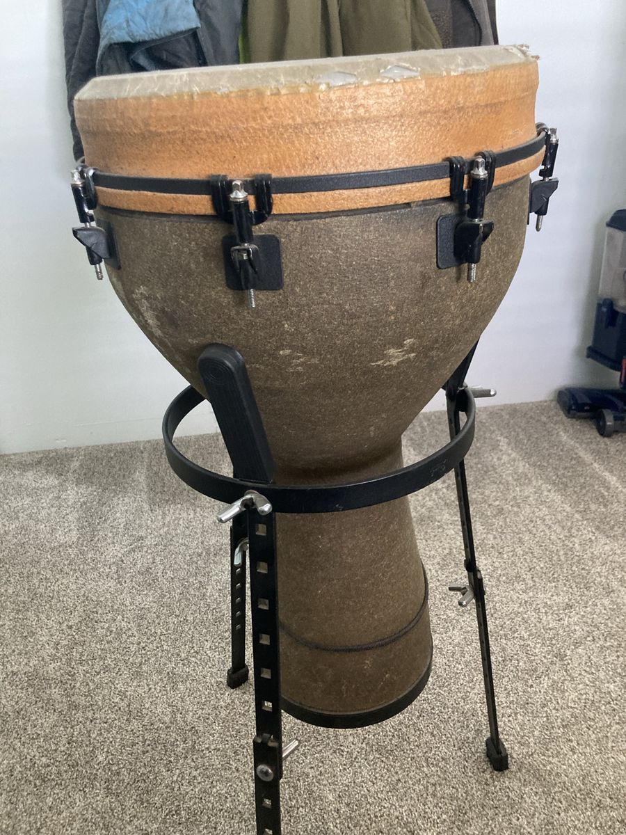 Djembe bongo drum with stand