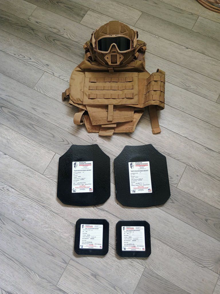Spartan Armor Systems Sentinel Plate Carrier Kit - Small/Medium - Tan Helmet, Goggles & Plates