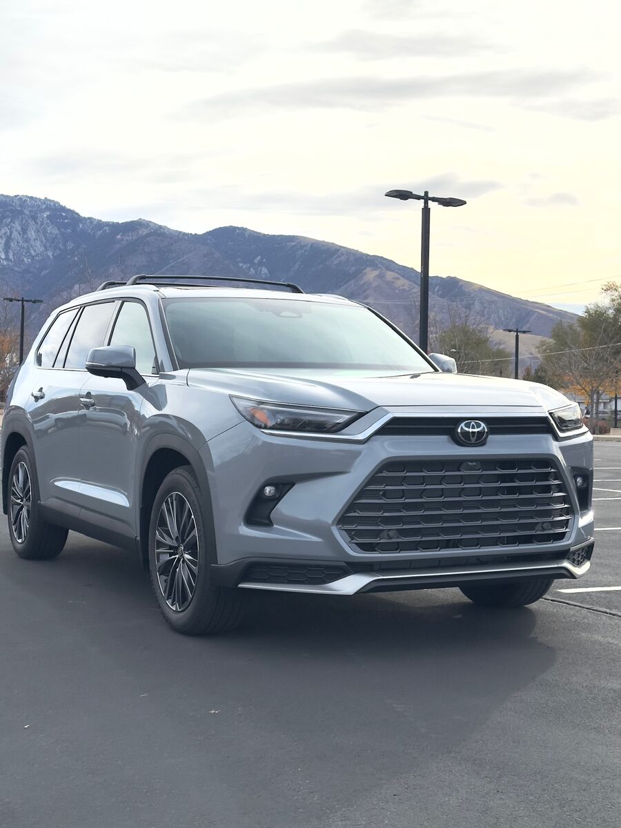 2025 Toyota Grand Highlander Hybrid MAX Platinum