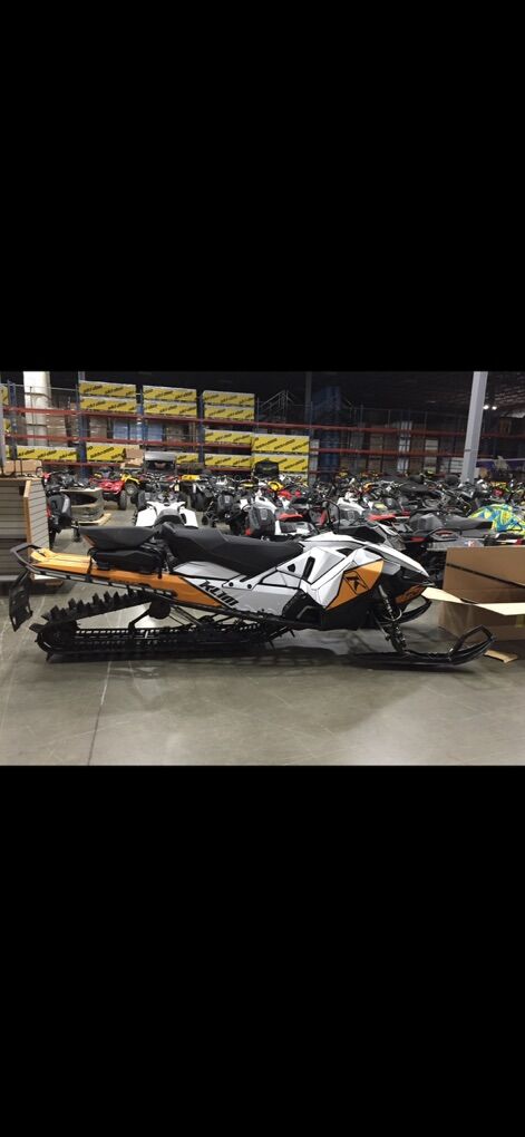 Snowmobile SKIDOO
