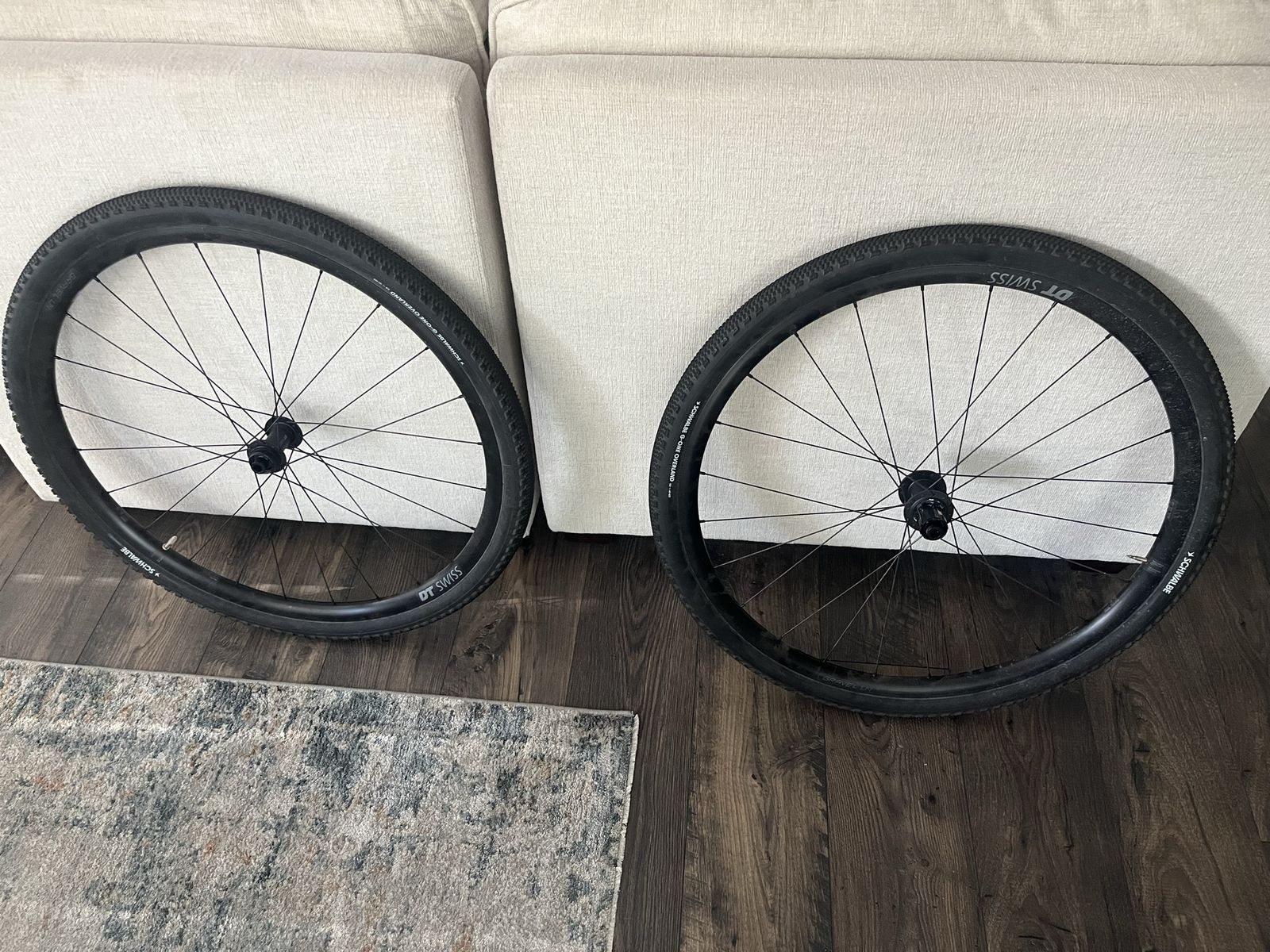 DT Swiss G1800 Spline 25 Gravel Wheels - 700c, Tubeless Ready, Shimano 11/12-Speed