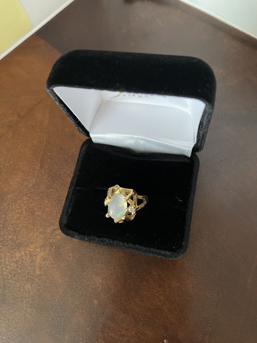 Fire Opal and Diamond  Ring in 18kt y gold