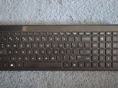 HP Black Wireless Keyboard - Compact & Full-size Layout