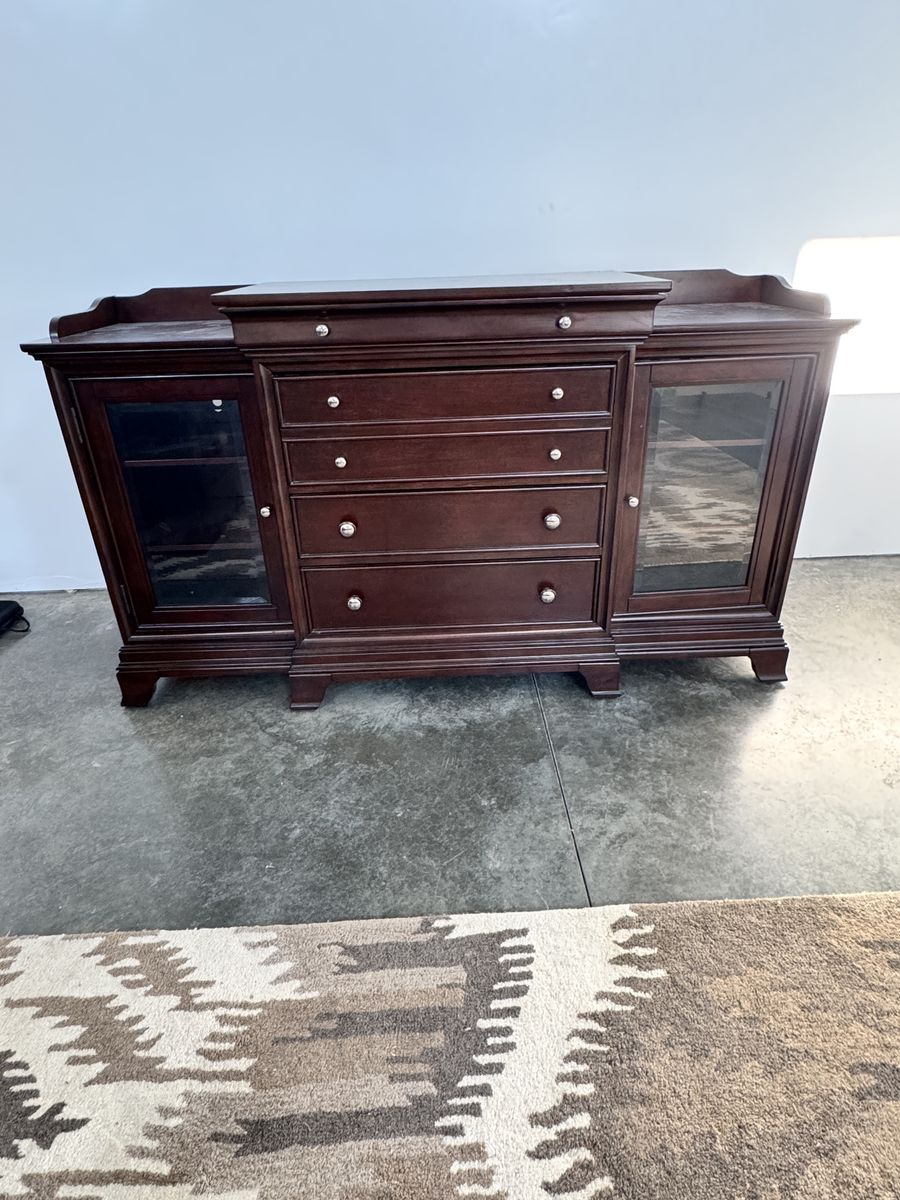 Traditional Dark Wood TV Sideboard with Glass Cabinets - Like new!!!
