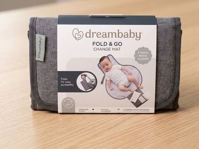 Dreambaby Fold & GO portable changing pad