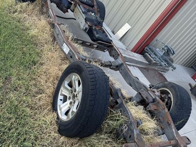 Rolling Chassis 2004 Chevrolet Tahoe