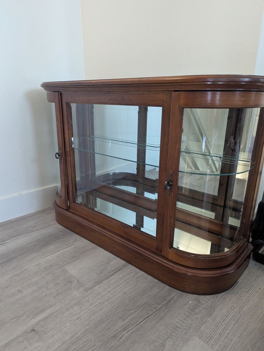 Display Cabinet