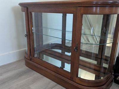 Display Cabinet