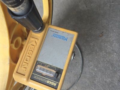 Keson RR318N Road Runner Measuring Wheel, Mechanical, Records Feet & Inches, Used