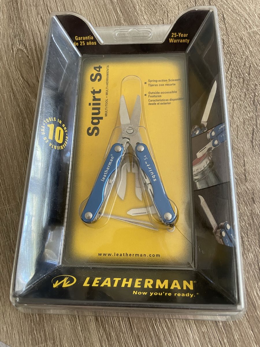RARE Leatherman Squirt S4 Multi-Tool with Scissors, Blue - 10 Tools in One - New in Package