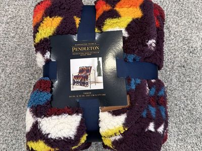 Pendleton Woolen Mills Southwestern Sherpa Fleece Throw Blanket, 50" x 70", Multicolor