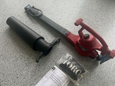 Toro outdoor blower / leaf pick up feature