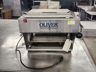 Oliver 709 Bread Slicer