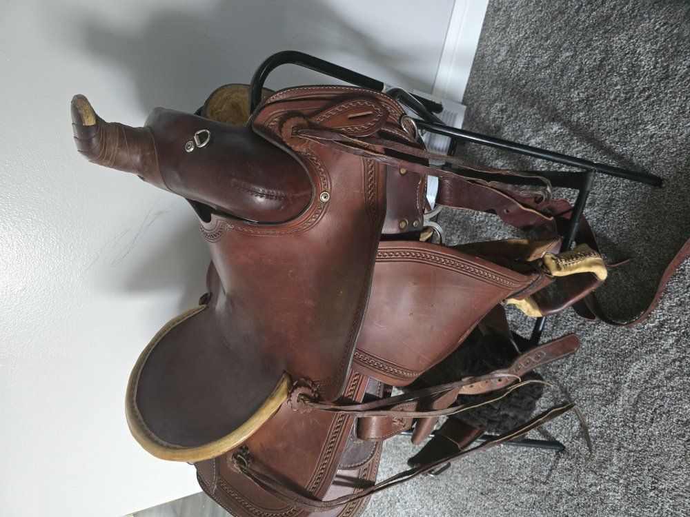 circle y trail/ranch saddle