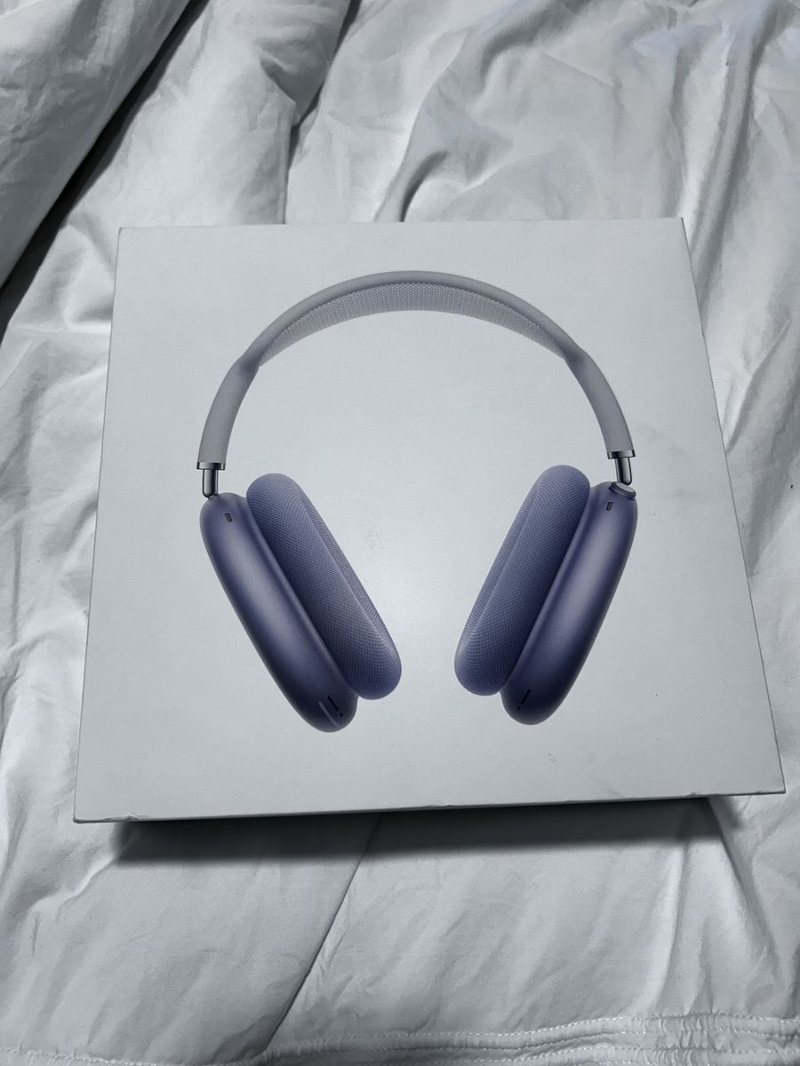 Apple AirPods Max 2 Over-Ear Headphones with Smart Case (USB-C)