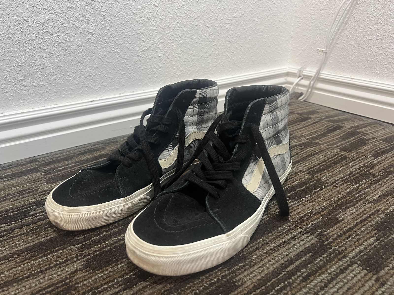 Mens vans high top black checkered size 9