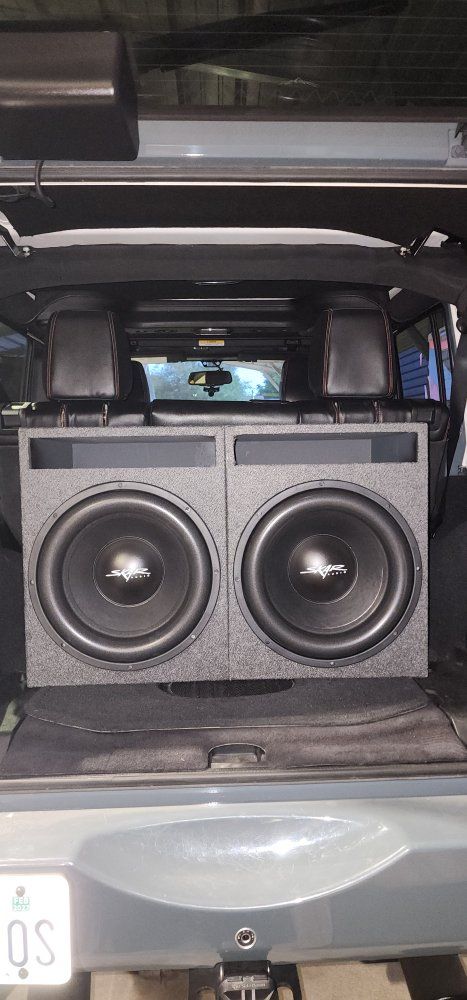 Skar Audio Dual 15" Subwoofers in Ported Enclosure - Powerful Car Bass System