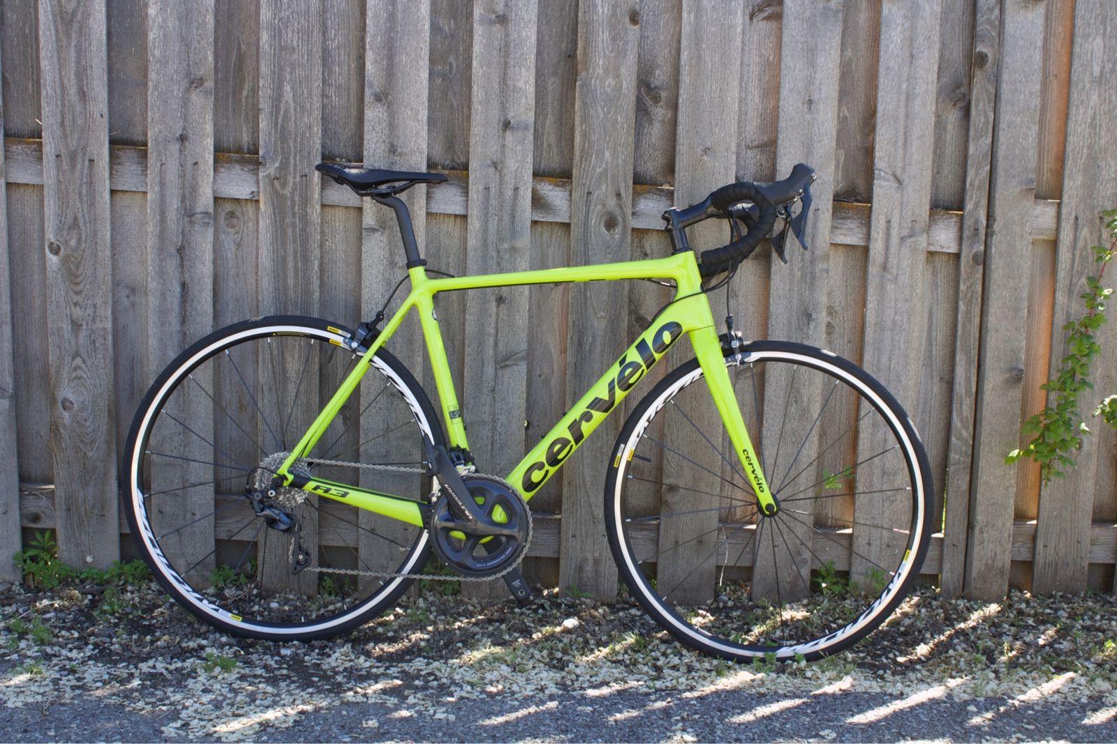 2018 Cervelo R3 carbon fiber road bike 56 cm
