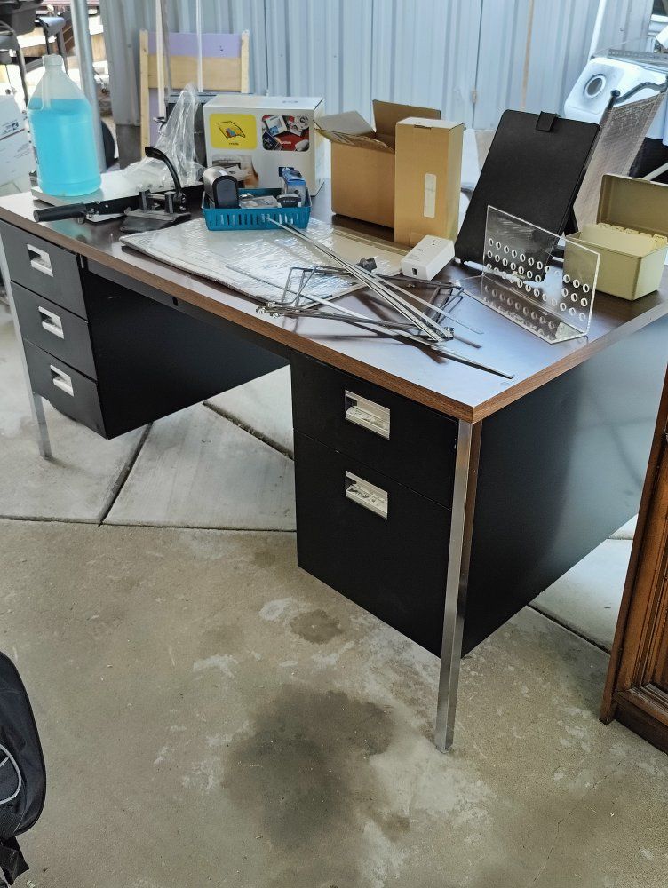 Main image 7