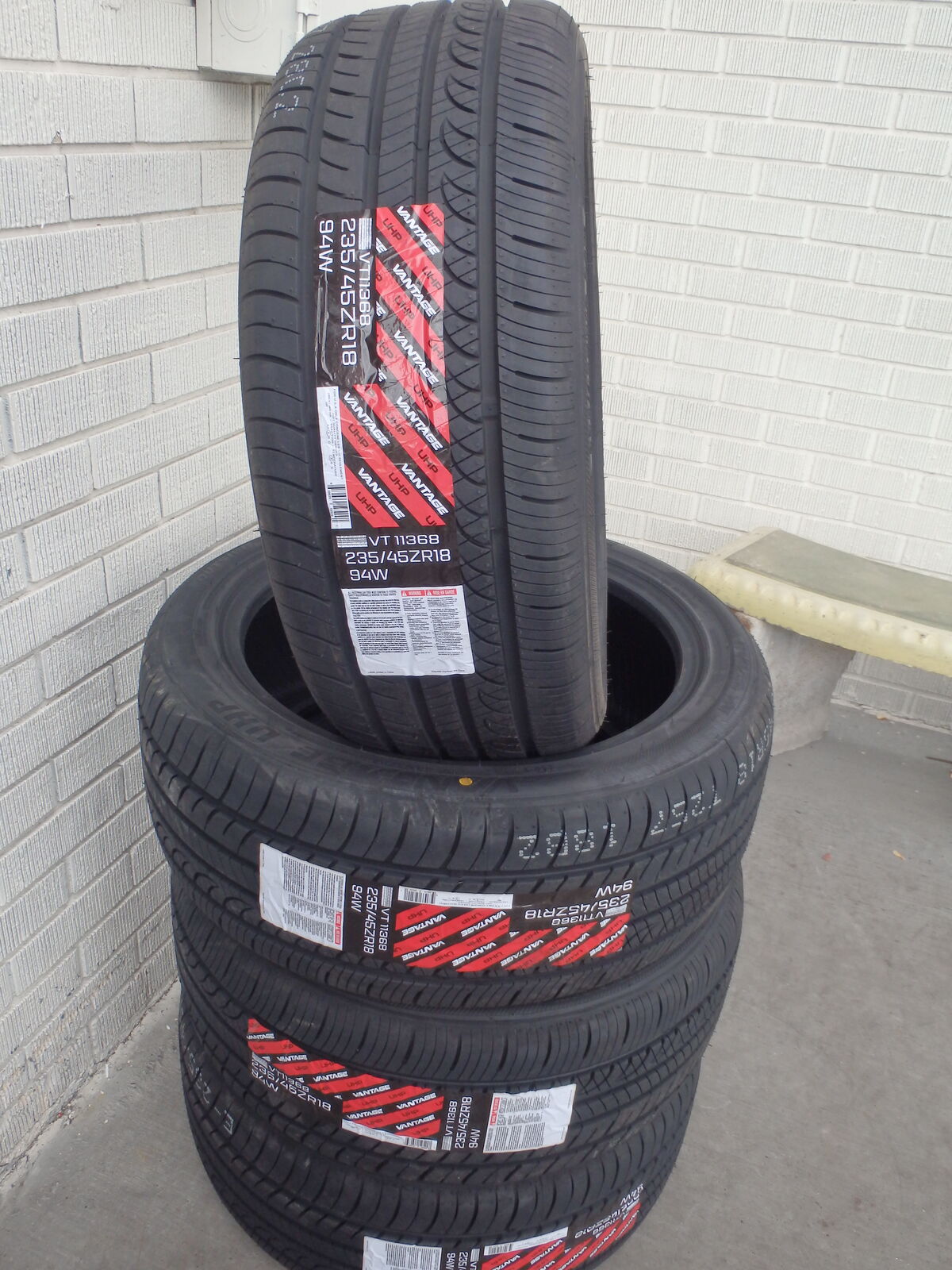 235/45R18 VANTAGE UHP SET OF BRAND NEW TIRES