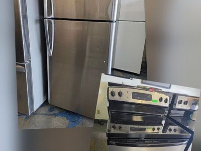 Frigidaire refrigerator and ge electric stove