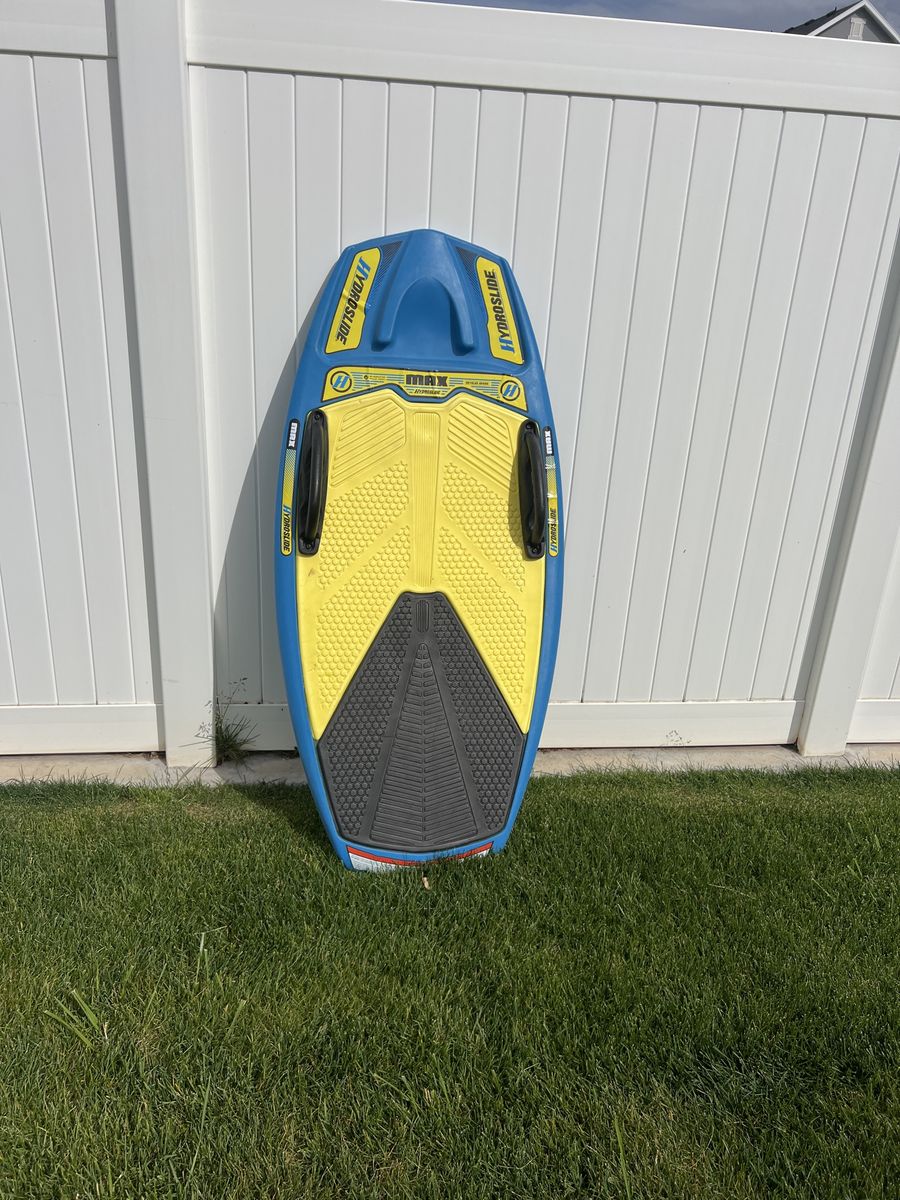 O’Brien Hydroslide V2 Freeboard - Excellent condition