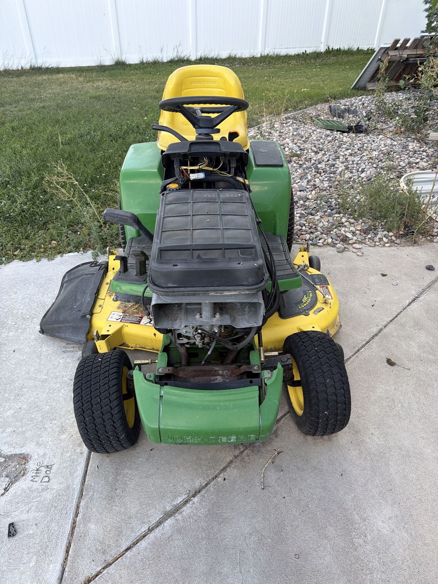 John Deere Riding Lawn Mower with 48C Deck