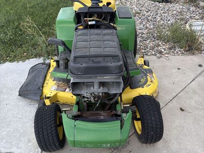 John Deere Riding Lawn Mower with 48C Deck