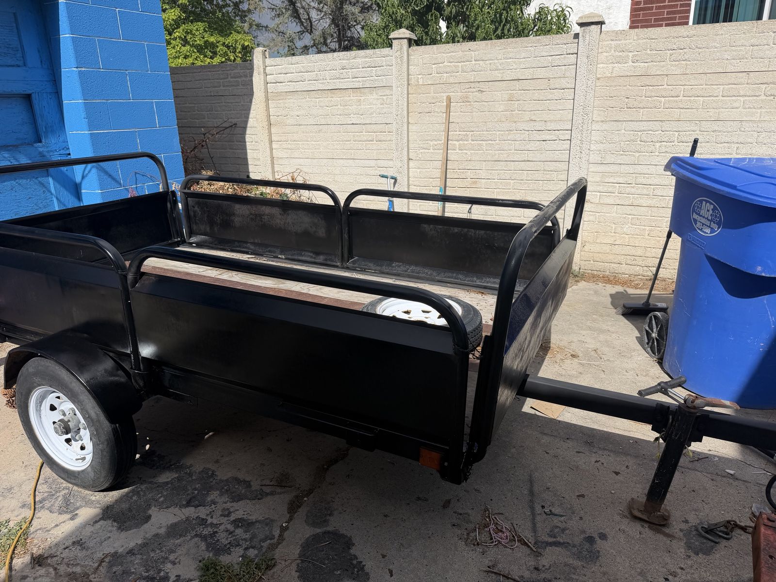 Snowbear 4x8 Utility Trailer - Black, Removable Sidewalls