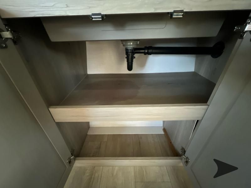 Main image 30