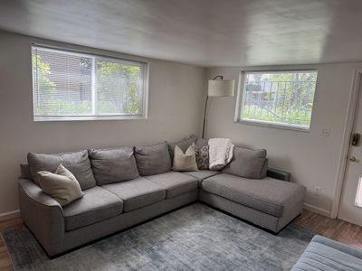 Left hand gray sectional 122in x 36in x 86in