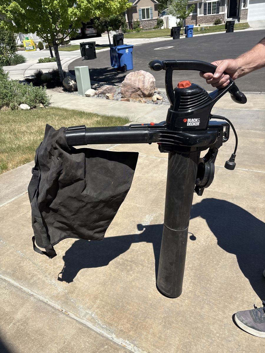 Leaf Blower/Leaf Vacuum