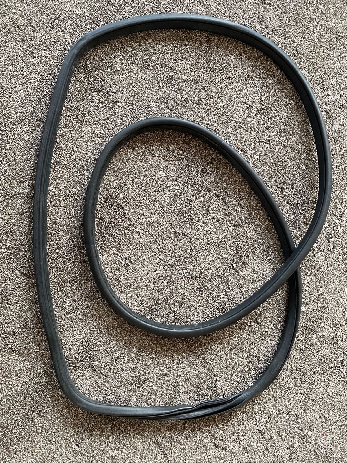 Nissan Frontier front driver or passenger door weather stripping, fits 09-19